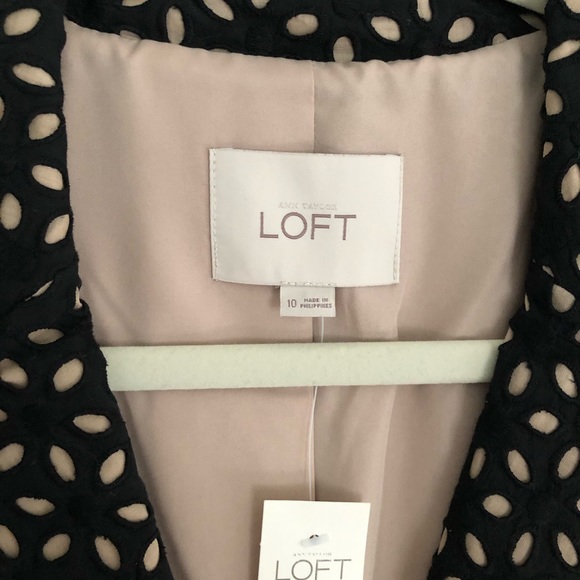 LOFT by Ann Taylor Black and Tan eyelet blazer NWT - Picture 3 of 6
